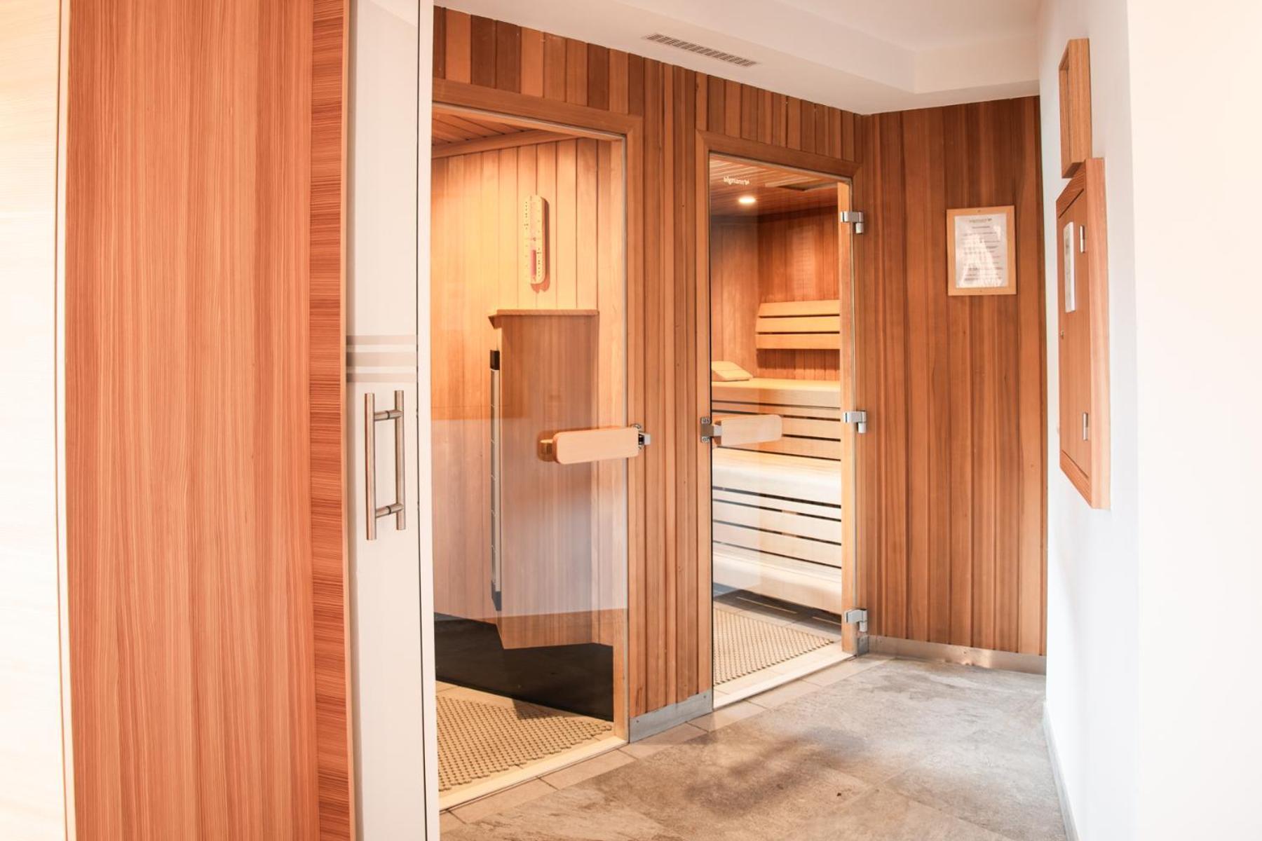 Berghotel Малта Екстериор снимка
